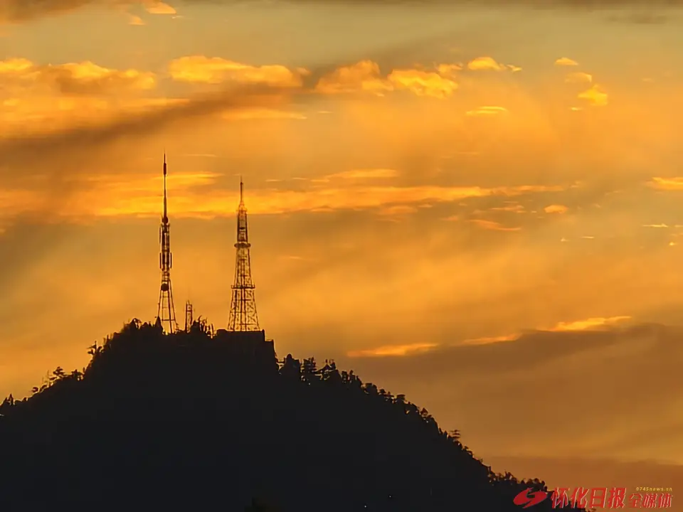 暮时水晶哪里能买到 暮时水晶：在都市中寻觅心灵的宁静之光